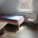 Monteur-zimmer Haeger ゲストハウス Spenge